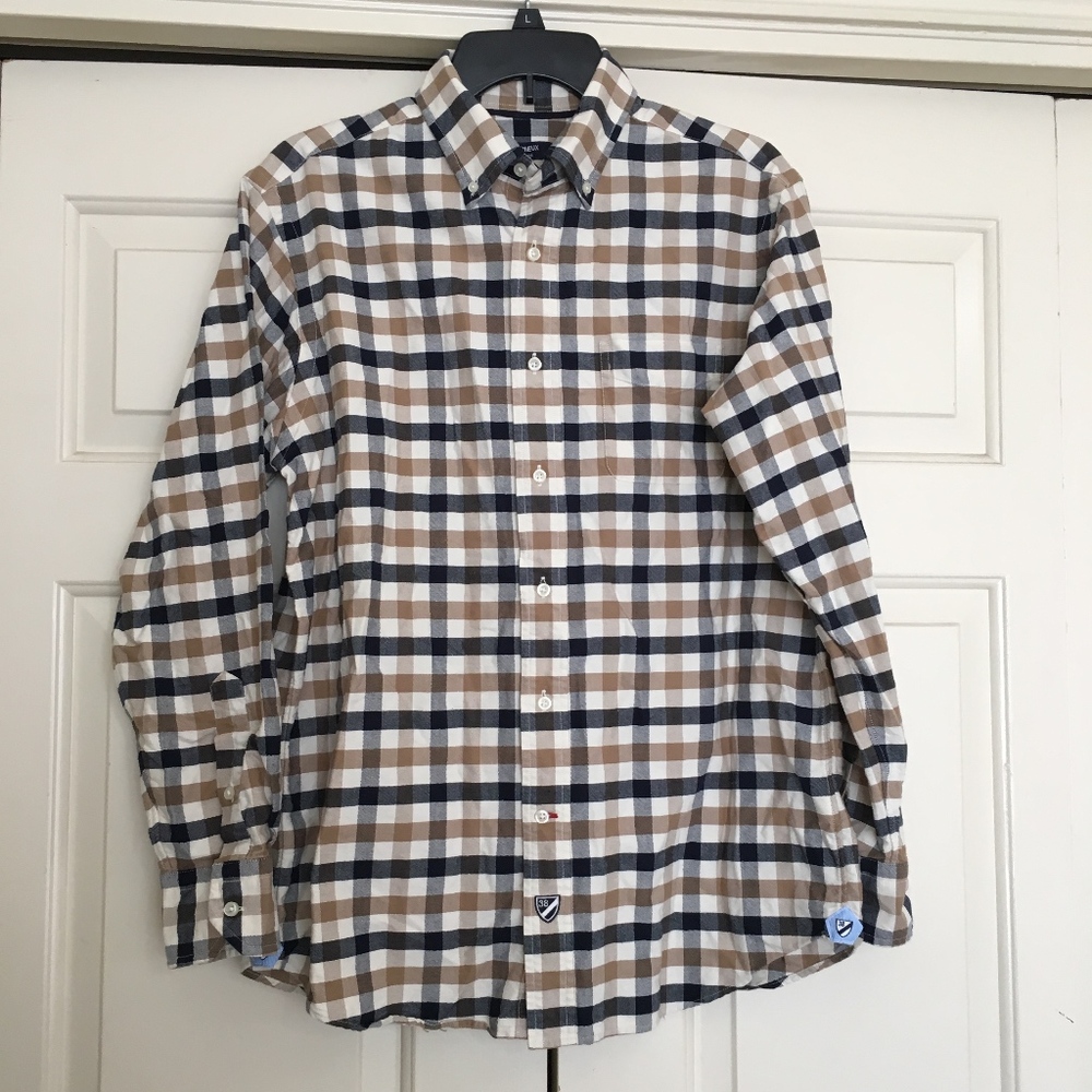 Cremieux Classics Medium Button Down Dress Shirt